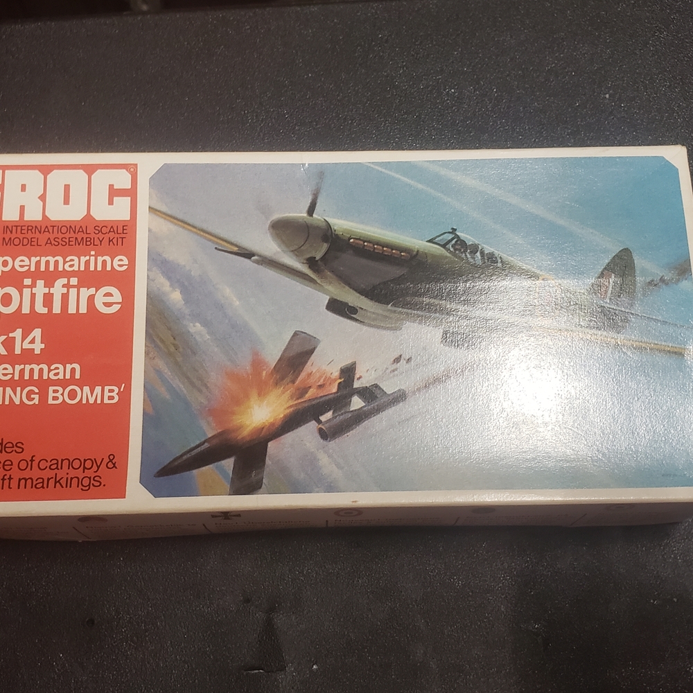 Frog Supermarine Spitfire Model Kit 1/72 Scale